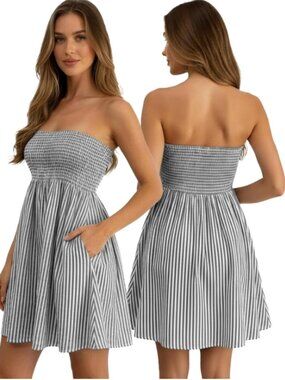 Cute strapless dress with stripes